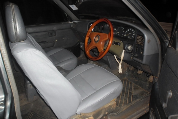 ***ขายแล้วครับขอบคุณ Truck2hand ขาย กระบะแค็ป เดิมๆบางๆ TOYOTA, HILUX MIGHTY-X 2.5 ปี35/92 เครื่องเดิมๆแห้งๆ แรงดี ไม่หลวมไม่เยิ้ม เกียร์ดีไม่หลุด ช่วงล่างแน่น คัสซีสวยไม่มีผุ ไม่มีดาม กระบไม่ผุ ภายในสวยคอนโซลครบ แอร์ พ.พาวเวอร์ พร้อม พื้นปูกระบะ แม็กของV