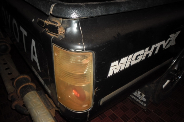 ***ขายแล้วครับขอบคุณ Truck2hand ขาย กระบะแค็ป เดิมๆบางๆ TOYOTA, HILUX MIGHTY-X 2.5 ปี35/92 เครื่องเดิมๆแห้งๆ แรงดี ไม่หลวมไม่เยิ้ม เกียร์ดีไม่หลุด ช่วงล่างแน่น คัสซีสวยไม่มีผุ ไม่มีดาม กระบไม่ผุ ภายในสวยคอนโซลครบ แอร์ พ.พาวเวอร์ พร้อม พื้นปูกระบะ แม็กของV