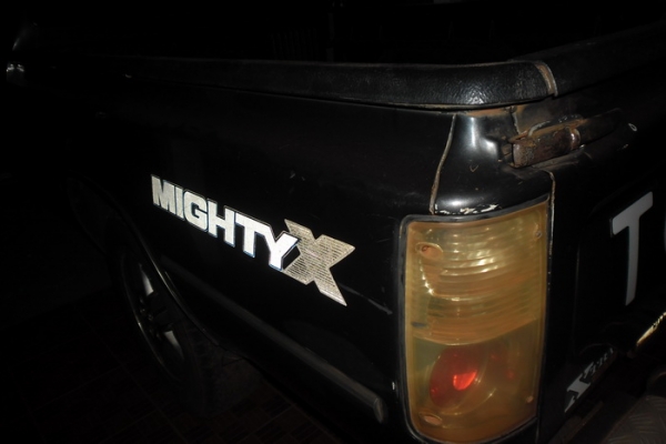 ***ขายแล้วครับขอบคุณ Truck2hand ขาย กระบะแค็ป เดิมๆบางๆ TOYOTA, HILUX MIGHTY-X 2.5 ปี35/92 เครื่องเดิมๆแห้งๆ แรงดี ไม่หลวมไม่เยิ้ม เกียร์ดีไม่หลุด ช่วงล่างแน่น คัสซีสวยไม่มีผุ ไม่มีดาม กระบไม่ผุ ภายในสวยคอนโซลครบ แอร์ พ.พาวเวอร์ พร้อม พื้นปูกระบะ แม็กของV