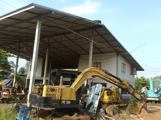 ขาย KOMATSU PC 60 อุปกรณ์ครบหมด