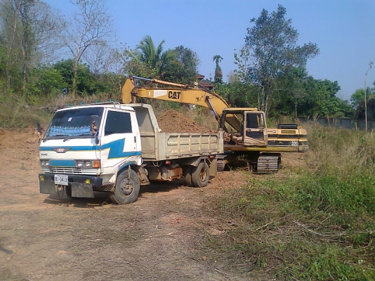 ขายด่วน..รถหกล้อ HINO KM777 เครื่องดี คัสซีหัก แต่ทำสวยได้เก๋งสวย ภายในครบ มีแอร์เย็นฉ่ำ รถสวยพร้อมใช้สุดขีด มีทะเบียนครบ.