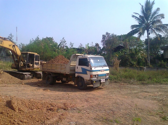 ขายด่วน..รถหกล้อ HINO KM777 เครื่องดี คัสซีหัก แต่ทำสวยได้เก๋งสวย ภายในครบ มีแอร์เย็นฉ่ำ รถสวยพร้อมใช้สุดขีด มีทะเบียนครบ.