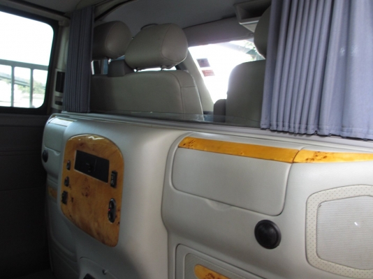 รายละเอียด ขาย VOLKSWAGEN, CARAVELLE 2.5 TDI ปี 05 สวยตามรูปรถผู้บริหารวิ่งน้อยมาก