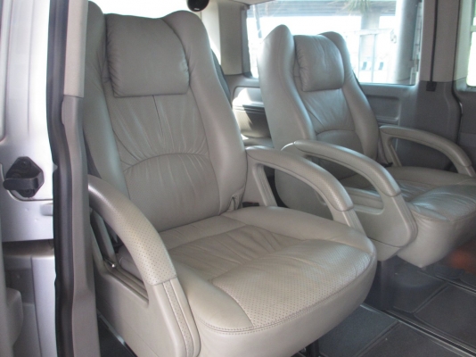 รายละเอียด ขาย VOLKSWAGEN, CARAVELLE 2.5 TDI ปี 05 สวยตามรูปรถผู้บริหารวิ่งน้อยมาก