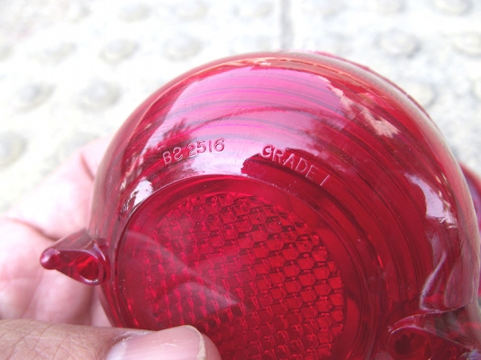 0      ขายไฟท้ายทรงกลมใส่รถ land rover หรือ ใส่รถอังกฤษรุ่นอื่นๆ british made สภาพใหม่สวยมีรูปครับ