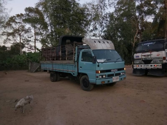 ISUZU NPR 115