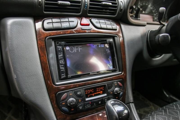 ขาย BENZ C200 KOM ESTATE ปี 2002