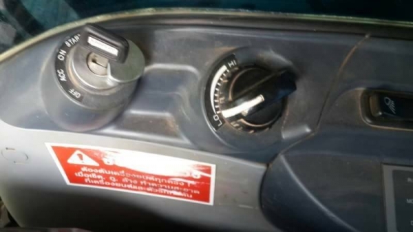 ขาย 1,995,000 KOBELCO sk 200-8 YN 12 SUPER X ทำงาน 12,xxx ชม เครื่องดี ปั้มแรง โซ่หนา เอวแน่น ไฟฟ้าครบ เอกสารเล่มทะเบียน รถอยู่ นคราชสีมา  090-772-3710 090-772-3708