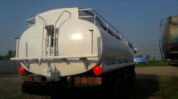 ขาย 550,000รถบรรทุกน้ำ MATSUBICHI MA  TUBO 220 แรง เกียร์10 สปีด เพลาบุ๋มดุมจีบเบรคใหญ่ 2 เพลา ถังน้ำ16,000 ลิตร มีปั้มน้ำพร้อมใชงาน ซื้อไปใช้ได้เลยเช็คเบรคเปลี่ยนถ่ายน้ำมันเครื่องให้เรียบร้อย เอกสารเล่มทะเบียนชุดโอนพร้อม รถอยู่ สามโคก 090-772-3710 090-77