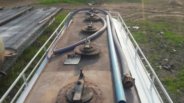 ขาย 550,000รถบรรทุกน้ำ MATSUBICHI MA  TUBO 220 แรง เกียร์10 สปีด เพลาบุ๋มดุมจีบเบรคใหญ่ 2 เพลา ถังน้ำ16,000 ลิตร มีปั้มน้ำพร้อมใชงาน ซื้อไปใช้ได้เลยเช็คเบรคเปลี่ยนถ่ายน้ำมันเครื่องให้เรียบร้อย เอกสารเล่มทะเบียนชุดโอนพร้อม รถอยู่ สามโคก 090-772-3710 090-77