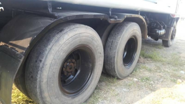 ขาย 550,000รถบรรทุกน้ำ MATSUBICHI MA  TUBO 220 แรง เกียร์10 สปีด เพลาบุ๋มดุมจีบเบรคใหญ่ 2 เพลา ถังน้ำ16,000 ลิตร มีปั้มน้ำพร้อมใชงาน ซื้อไปใช้ได้เลยเช็คเบรคเปลี่ยนถ่ายน้ำมันเครื่องให้เรียบร้อย เอกสารเล่มทะเบียนชุดโอนพร้อม รถอยู่ สามโคก 090-772-3710 090-77