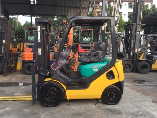 KOMATSU FD10C-20 *รถทดทองขับ 247 ชั่วโมง เครื่องดีเซล เกียร์ธรรมดา สนใจติดต่อ 083-062-0223(ปอน)