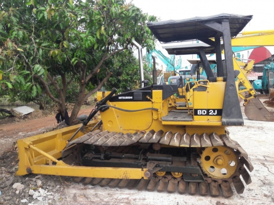 ขายจ้า .รถดันดิน...MITSUBISHI  BD2G  Z  เก่านอกแท้...แทรค ใหญ่  สภาพสวย  ชั่วโมงน้อย...พร้อมใช้  โทร 089-3818694  ดวงนภา