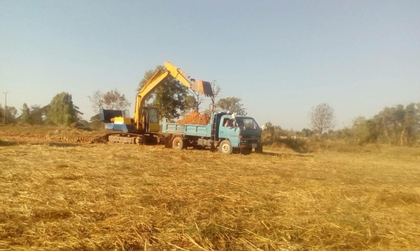 ขายโคมัสสึ 120-3 0985947837 ขายโคมัสสึ 120-3 0985947837