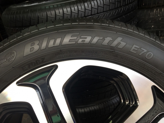 ล้อแม็ก Honda HR-V ตัวท๊อป ขอบ 17พร้อมยางป้ายแดง Yokohama 215-55-17 ปี 17 แม็กสวย ยางมีตุ่ม