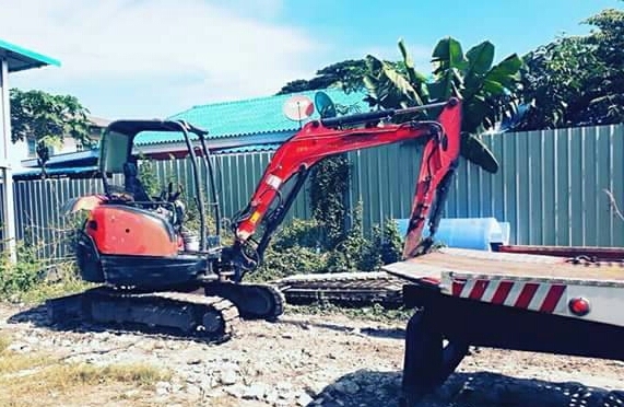 ขายรถแบ็คโฮ  KUBOTA รุ่น pc 30 สภาพดีมาก  ใช้งานได้ดี    ติดต่อ คุณที  โทร:  085-239-9516   โทร: 095-354-6616  Line  Id: teepunya