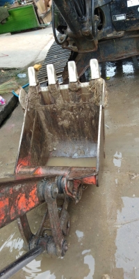 ขายรถแบ็คโฮ  KUBOTA รุ่น pc 30 สภาพดีมาก  ใช้งานได้ดี    ติดต่อ คุณที  โทร:  085-239-9516   โทร: 095-354-6616  Line  Id: teepunya