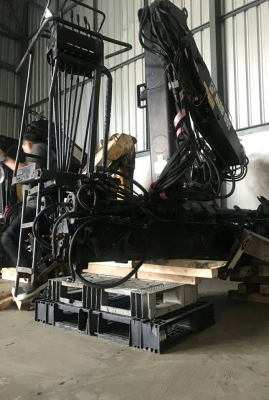 ็Hiab 095