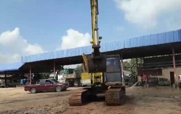 ขาย 650,000 KOBELCO sk 120-3 ไฟฟ้าครบ เครื่องดี ปั้มแรง เอวแน่น ช่วงล่างเต็ม ทำงานเร็วมาก พร้อมใช้สุดๆๆ รถอยู่ เพชรบุรี 090-772-3710 090-772-3708