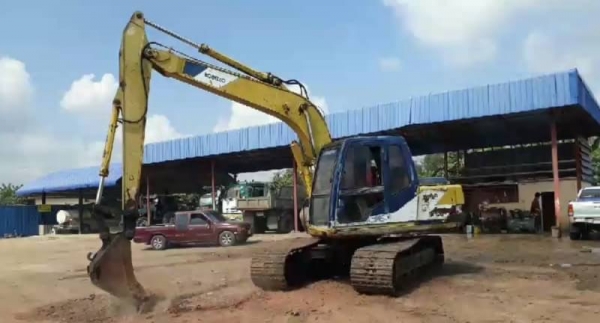 ขาย 650,000 KOBELCO sk 120-3 ไฟฟ้าครบ เครื่องดี ปั้มแรง เอวแน่น ช่วงล่างเต็ม ทำงานเร็วมาก พร้อมใช้สุดๆๆ รถอยู่ เพชรบุรี 090-772-3710 090-772-3708