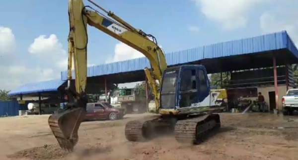 ขาย 650,000 KOBELCO sk 120-3 ไฟฟ้าครบ เครื่องดี ปั้มแรง เอวแน่น ช่วงล่างเต็ม ทำงานเร็วมาก พร้อมใช้สุดๆๆ รถอยู่ เพชรบุรี 090-772-3710 090-772-3708