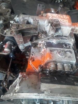 เกียร์ ISUZU ROCKY 195 สภาพสวยพร้อมใช้งาน