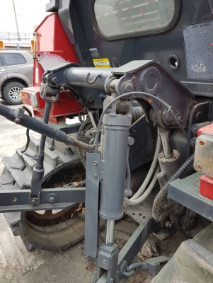 รถตีนตะขาบ ยันม๋าร์ CT-95