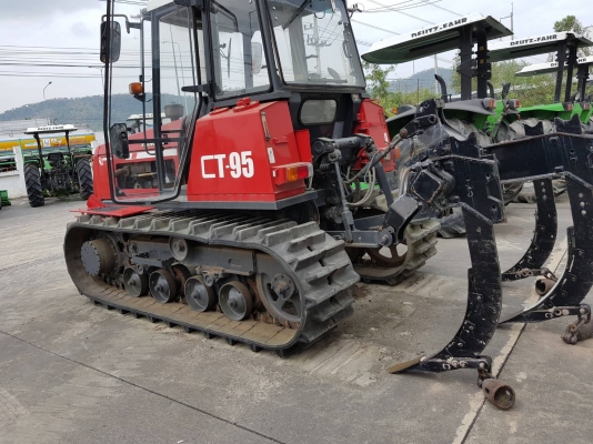 รถตีนตะขาบ ยันม๋าร์ CT-95