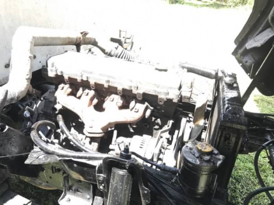 6ล้อท้ายลาด ISUZU วางเครื่อง120 คัทซีสวย เล่มพร้อม พร้อมใช้งาน ราคาต่อรองได้  ติดต่อ 0872976734