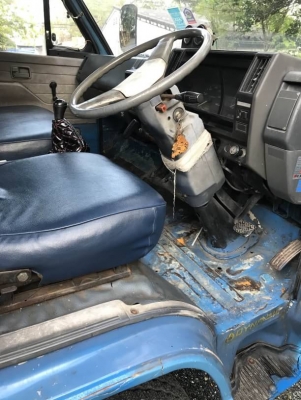 6ล้อคาร์โก้ ISUZU NPR59PU5M ยาว5เมตร คัทซีสวย เครื่องดี เล่มพร้อม ราคาต่อรองได้ ติดต่อ 0872976734