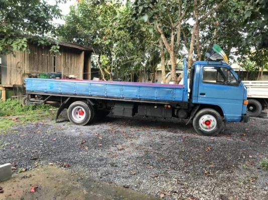 6ล้อคาร์โก้ ISUZU NPR59PU5M ยาว5เมตร คัทซีสวย เครื่องดี เล่มพร้อม ราคาต่อรองได้ ติดต่อ 0872976734