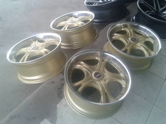 ขอบ18นิ้ว5รู114 ชุดนี้ลดราคาเหลือ 5900 บาท