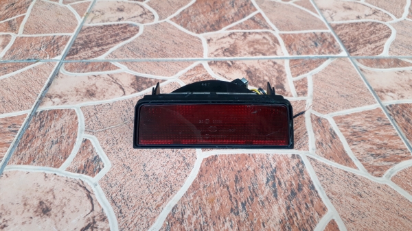 ไฟเบรคหลังดวงที่สาม ของรถ VOLVO แท้ ยี้ห้อ HELLA ไฟเบรคหลังดวงที่สาม ของรถ VOLVO แท้ ยี้ห้อ HELLA