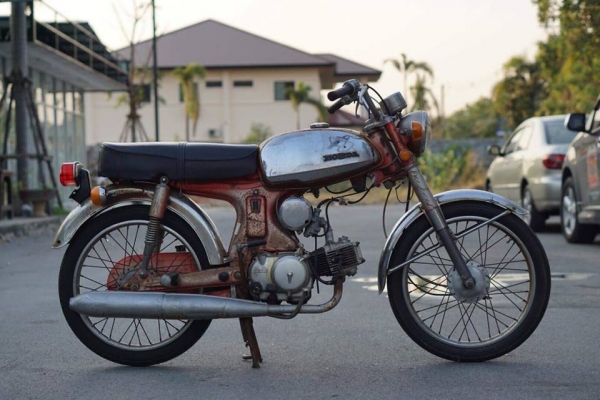 ร้าน วุฒิ นนบุรี ขาย HONDA S90z รถสวยสีเดิมแห้งๆ