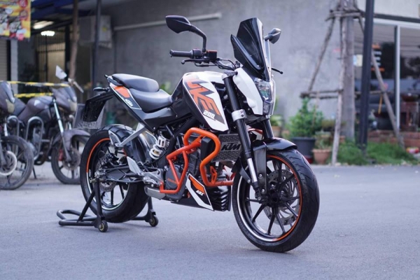 ร้าน  วุฒิ นนบุรี    ขาย KTM UUKE200cc. ปี 2014 สภาพนางฟ้า