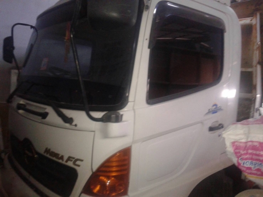 รถฮีโน่ 6 ล้อ ( รั้ว ) ไม่ดั้ม FC4J 150 แรงม้า. ปี 46. สนใจติดต่อ 081 - 6079515