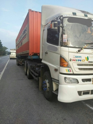 รถฮีโน่ 10 ล้อ ( หัวลาก ) FM1A 344 แรงม้า. ปี 57. สนใจติดต่อ 081 - 6079515