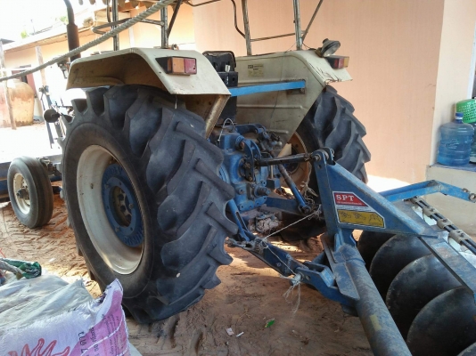 ขายรถไถฟอร์ด. 6610 สนใจโทร0981912778 ฉลาดศิลป์