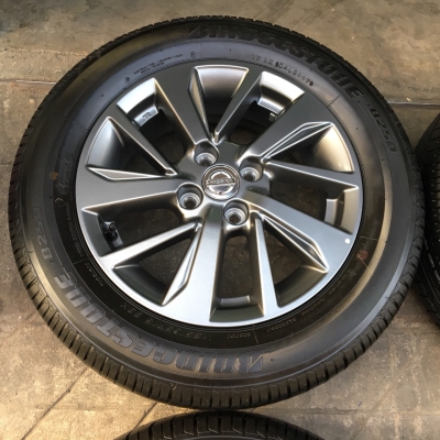 แม็กป้ายแดง Nissan Almera Sportech ขอบ 15 พร้อมยางป้ายแดง 185-65-15 Bridgestone ปี 17 ตุ่มทุกเส้น