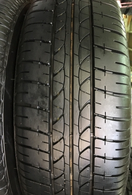 แม็กป้ายแดง Nissan Almera Sportech ขอบ 15 พร้อมยางป้ายแดง 185-65-15 Bridgestone ปี 17 ตุ่มทุกเส้น