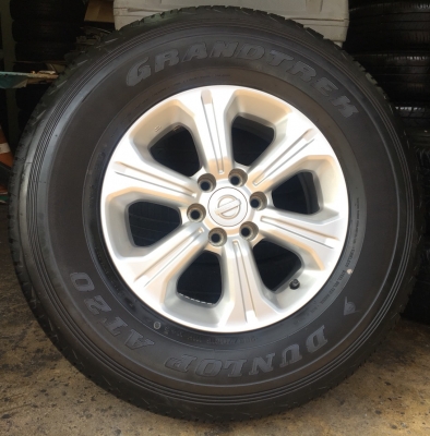 แม็กป้ายแดง Nissan Navara NP300 ขอบ 16 พร้อมยางป้ายแดง Dunlop 255-70-16 ปลายปี 17 สวยกริบ ตุ่ม เส้นสีทุกเส้น