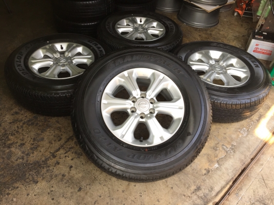 แม็กป้ายแดง Nissan Navara NP300 ขอบ 16 พร้อมยางป้ายแดง Dunlop 255-70-16 ปลายปี 17 สวยกริบ ตุ่ม เส้นสีทุกเส้น
