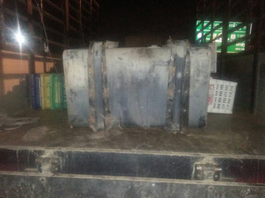 เราเห็นลูกค้าสำคัญเสมอครับ ดึกดื่นแค่ไหนเราจัดส่งได้ครับ อันนี้ จัดส่ง ถังน้ำมัน ขนาด 200 ลิตร ให้ลูกค้าจากชุมพร เราเห็นลูกค้าสำคัญเสมอครับ ดึกดื่นแค่ไหนเราจัดส่งได้ครับ อันนี้ จัดส่ง ถังน้ำมัน ขนาด 200 ลิตร ให้ลูกค้าจากชุมพร