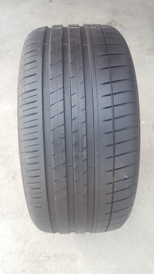 ขายยาง235/40/18 ปี 16 MICHERLIN Pilot3  2 เส้น