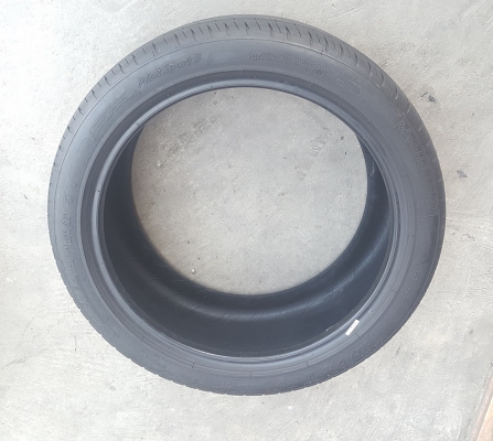 ขายยาง235/40/18 ปี 16 MICHERLIN Pilot3  2 เส้น