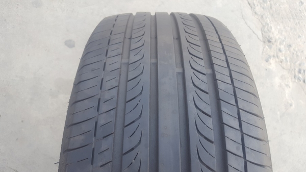 ขายยาง225/45/18 ปี 4614 DEESTONE 2 เส้น ขายยาง225/45/18 ปี 4614 DEESTONE 2 เส้น