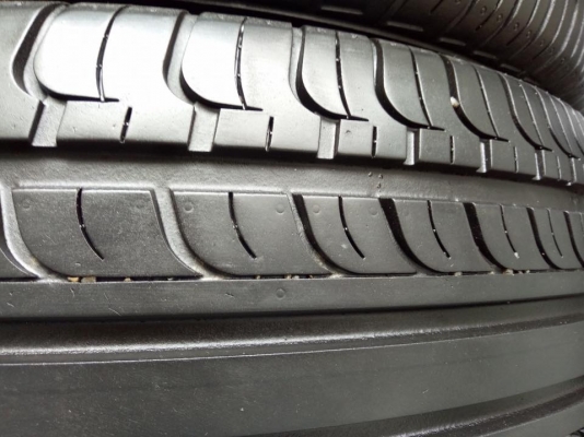 ขายยาง HANKOOK 235-50-19 ปี15 ชุดละ 7,900 บาท