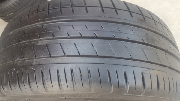 ขายยาง235/45/17 ปี 14 MICHERLIN Pilot3 2 เส้น ขายยาง235/45/17 ปี 14 MICHERLIN Pilot3 2 เส้น