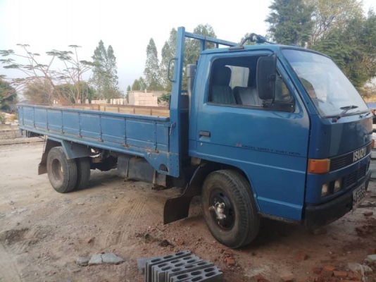 ISUZU  NKR 110