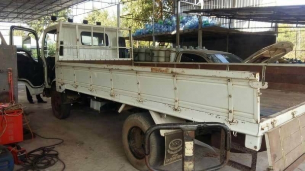 ขาย 425,000 รถ 6 ล้อ ISUZU NPR 130 แรง ปี 53 ยาว 4.3 เมตร เครื่องดี เกียร์ดี หัวบาง ยางดี คัสชีสวย เอกสารเล่มทะเบียน รถอยู่ บุรีรัมย์  090-772-3710 090-772-3708